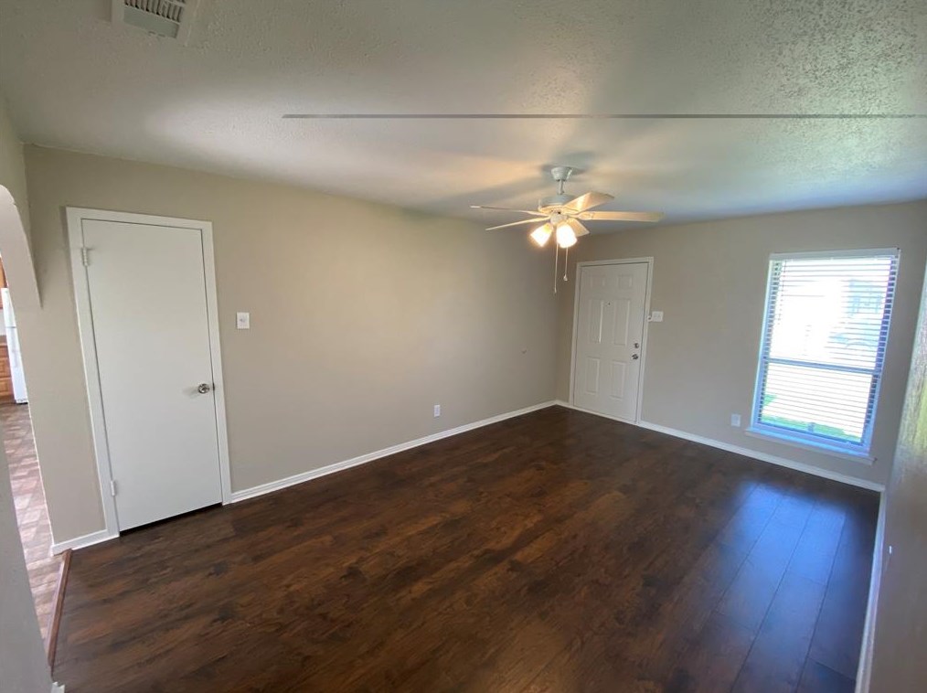 13236 Valley Forge Cir, Mesquite TX  75180-2543 exterior
