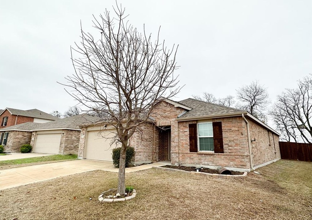 1425 Rivers Creek Ln, Oak Point, TX 75068