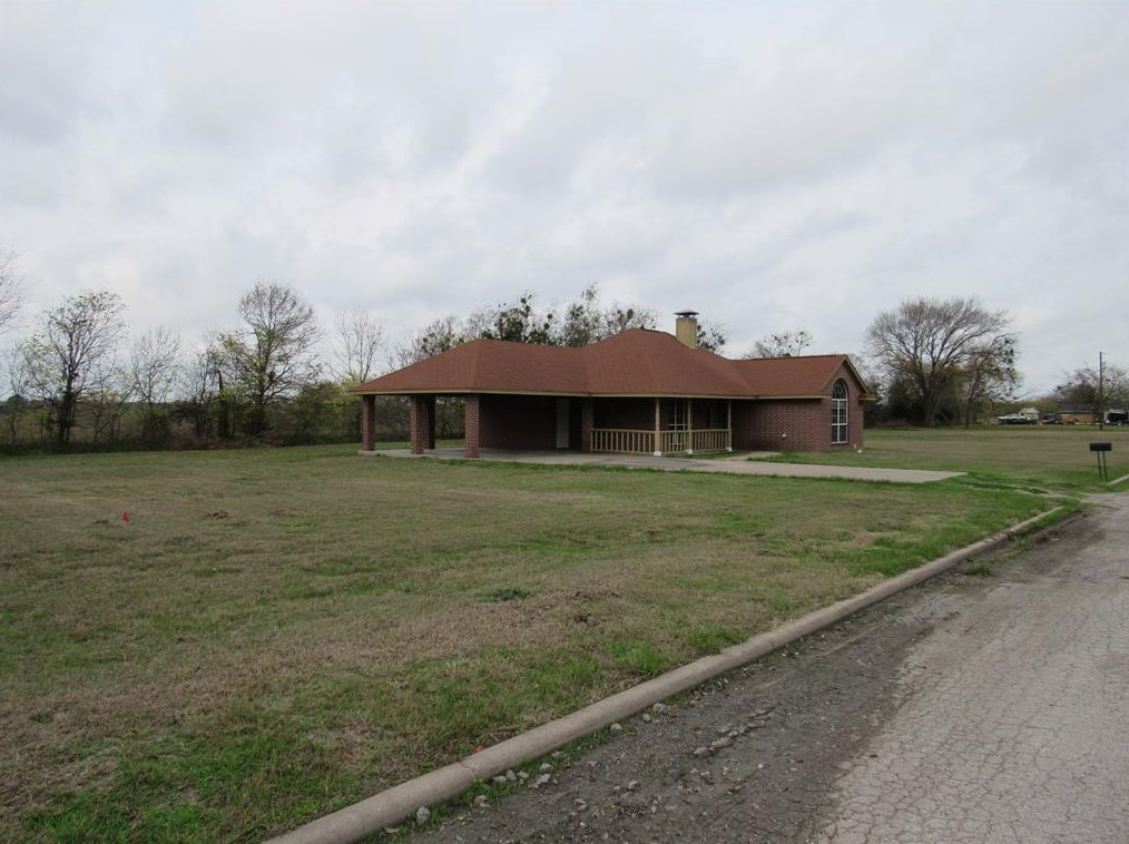 616 Donna Cir, Kerens, TX 75144