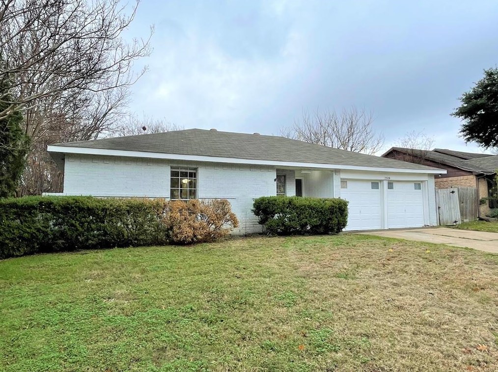 2518 Bobwhite Blvd, Mesquite, TX 75149-2902