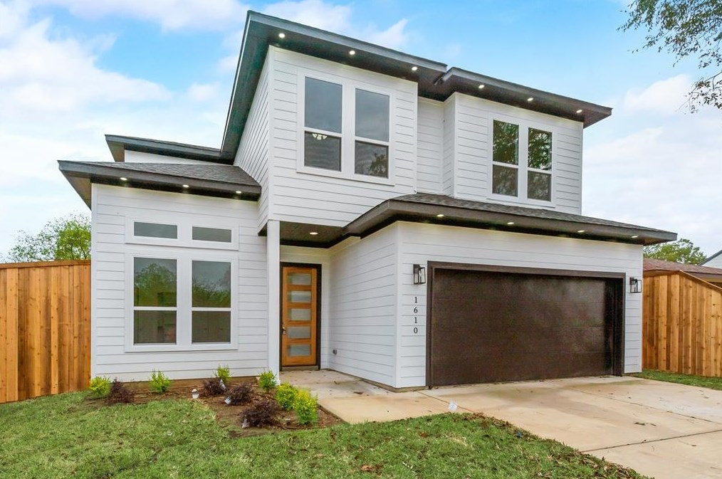 1610 Michigan Ave, Dallas TX  75216-1418 exterior