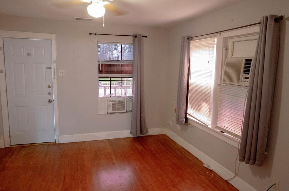 2329 Poplar St, Dallas, TX 75215