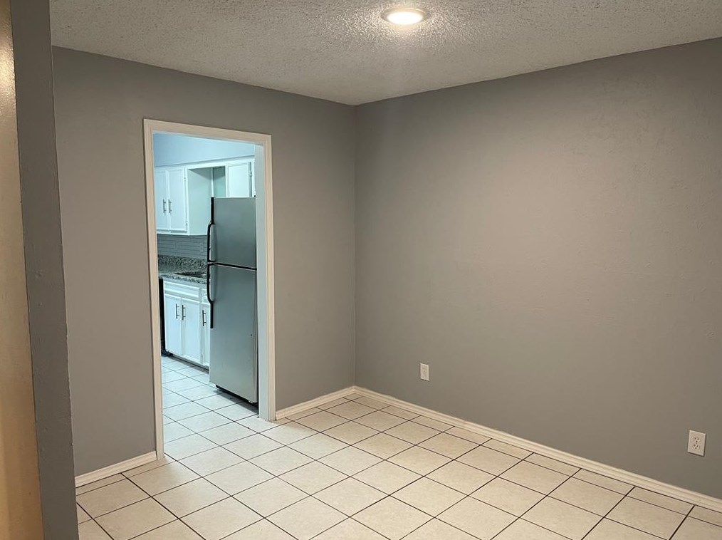 1414 W 7th St, Irving, TX 75060