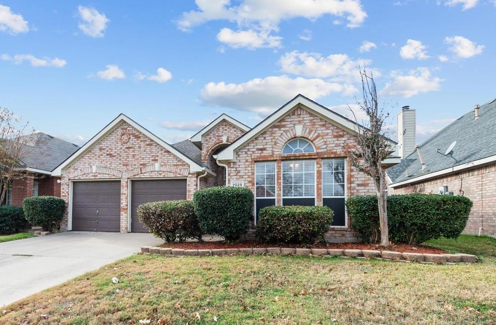 7025 Deer Ridge Dr, Fort Worth, TX 76137