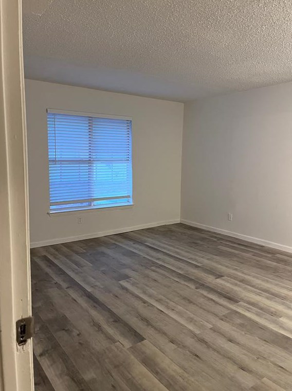 14322 Haymeadow Cir, Dallas TX  75254-8206 exterior