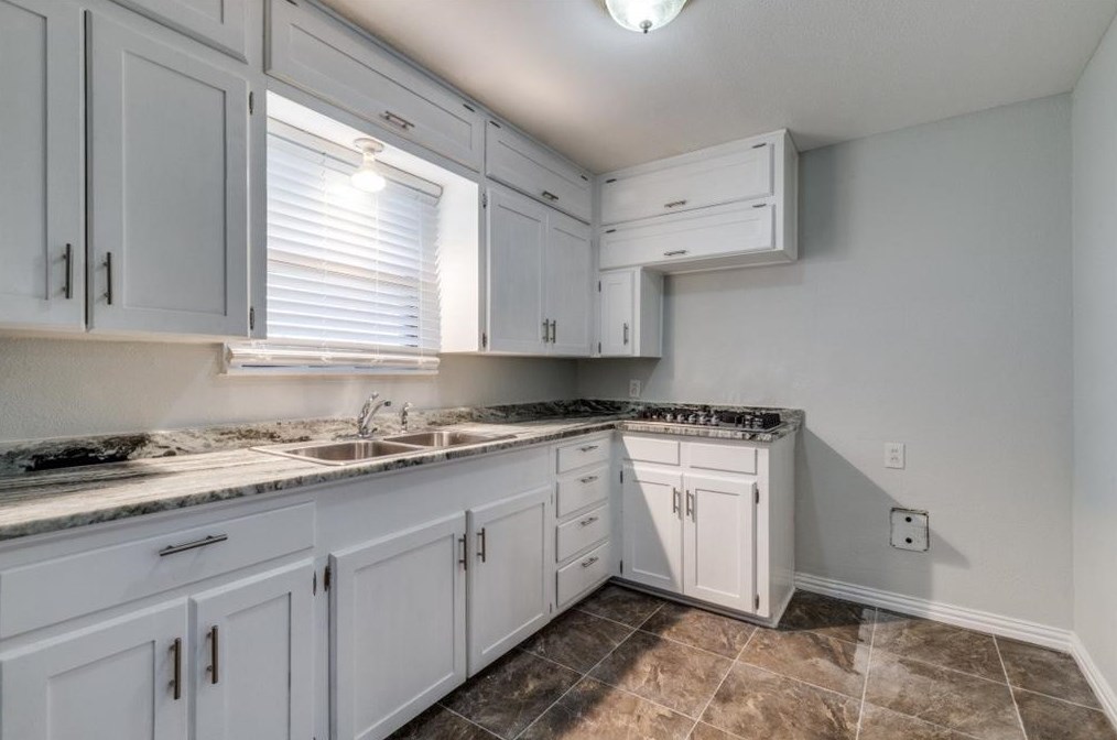 1501 Ridgeview St, Mesquite TX  75149-1508 exterior