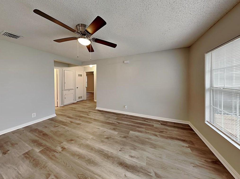 3419 Linda Dr, Dallas TX  75220-3433 exterior