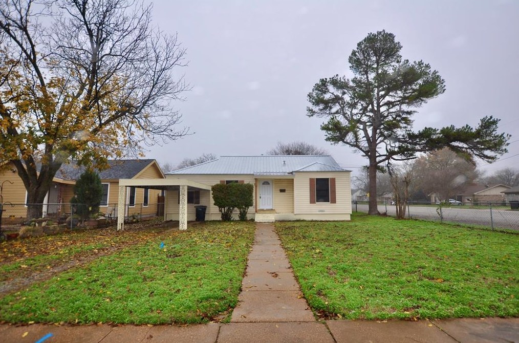 1202 Franklin St, Weatherford, TX 76086