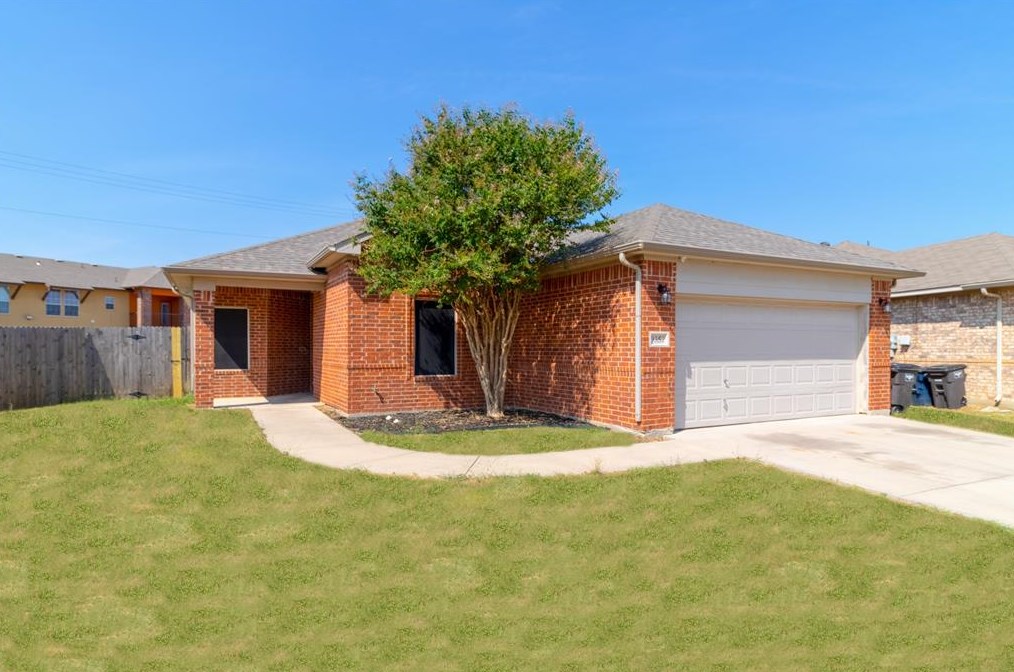 9352 Cynthia Ct, Fort Worth, TX 76140