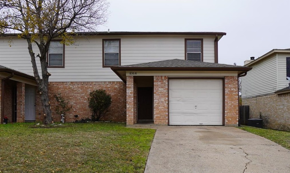 836 Summercrest Blvd #a, Burleson, TX 76028