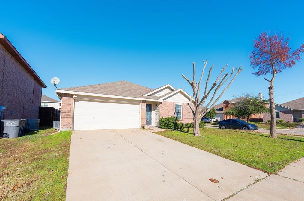 1100 Grace Dr, Princeton, TX 75407