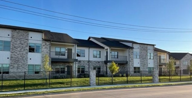 15 Northgate #12-a, Waxahachie, TX 75165