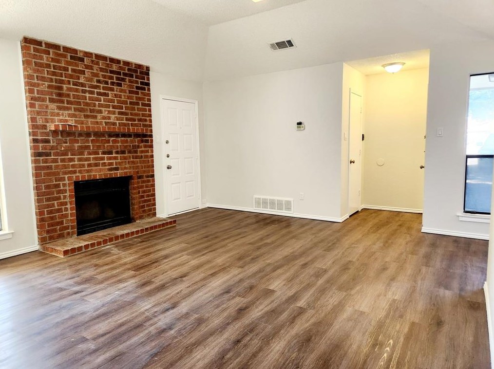 4515 Tall Meadow Ln, Fort Worth, TX 76133