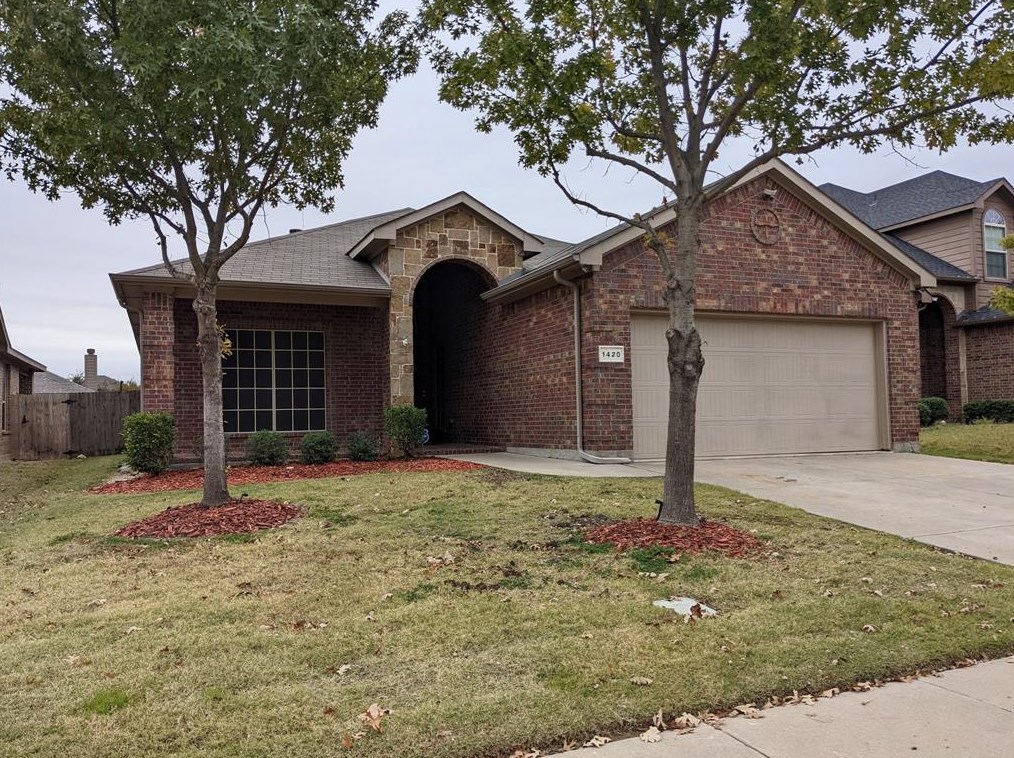 1420 Elkford Ln, Justin, TX 76247