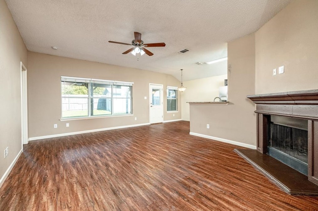 10224 Dallam Ln, Fort Worth TX  76108-4996 exterior