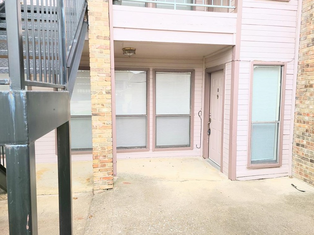 5032 Winder Ct #b, Fort Worth, TX 76180