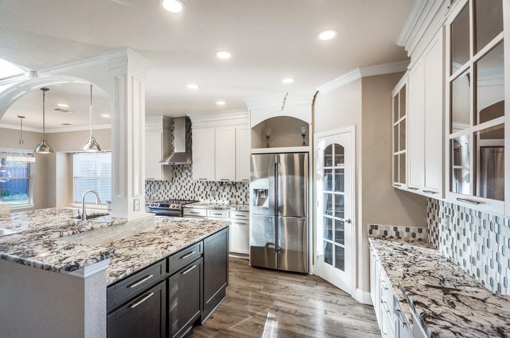 600 Twin Knoll Dr, Mckinney, TX 75071-3707