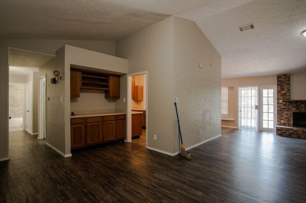 2115 Bridger Dr, Mesquite TX  75149-8649 exterior