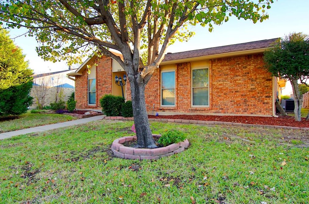 319 Willow Springs Dr, Coppell TX  75019-3358 exterior