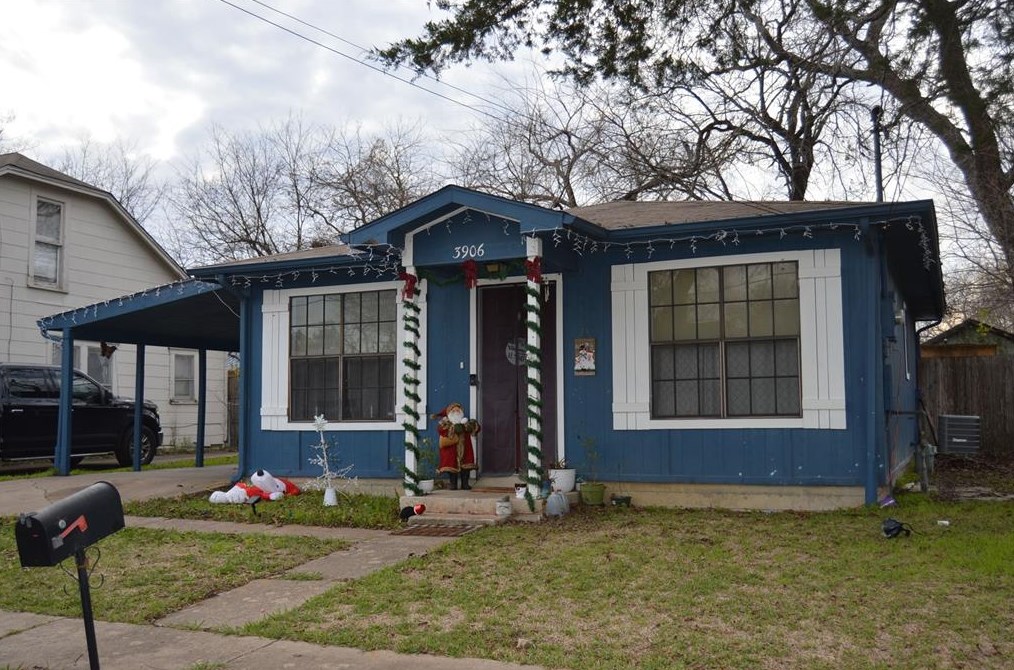 3906 Simonds St, Greenville, TX 75401