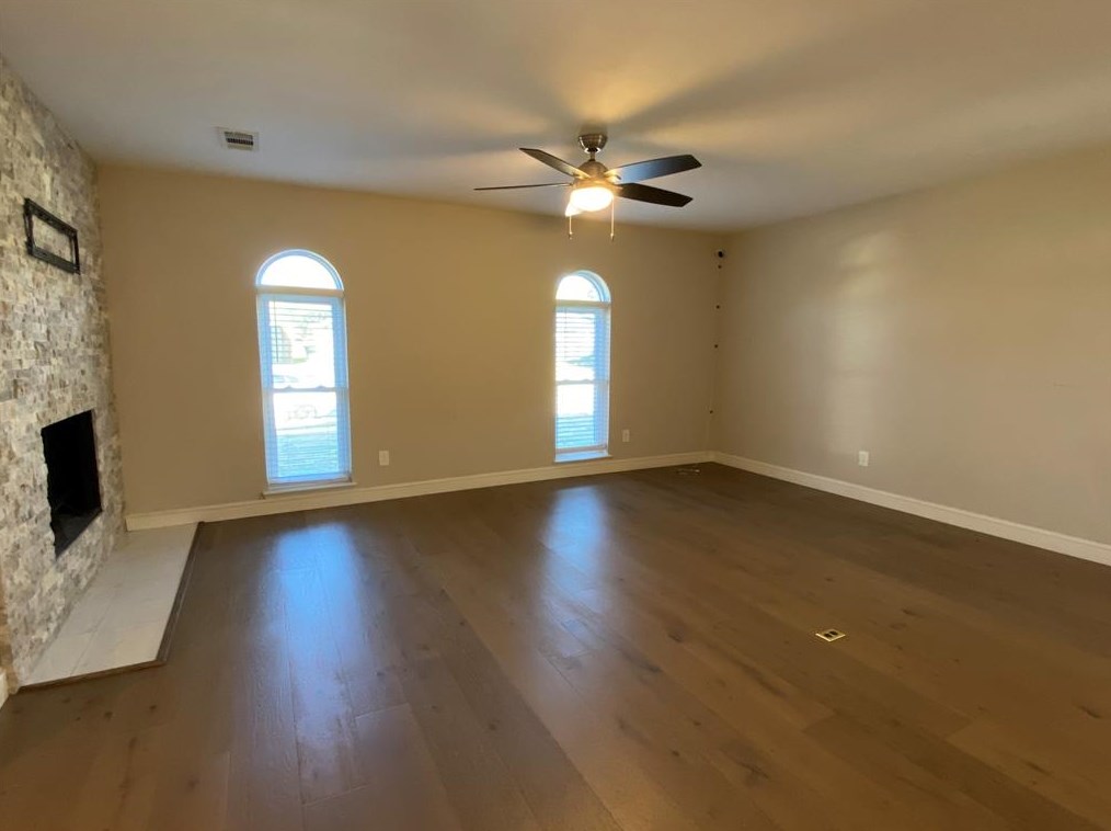 2032 Kings Rd, Carrollton, TX 75007