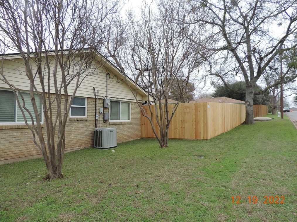 1500 Hillside Dr, Midlothian, TX 76065
