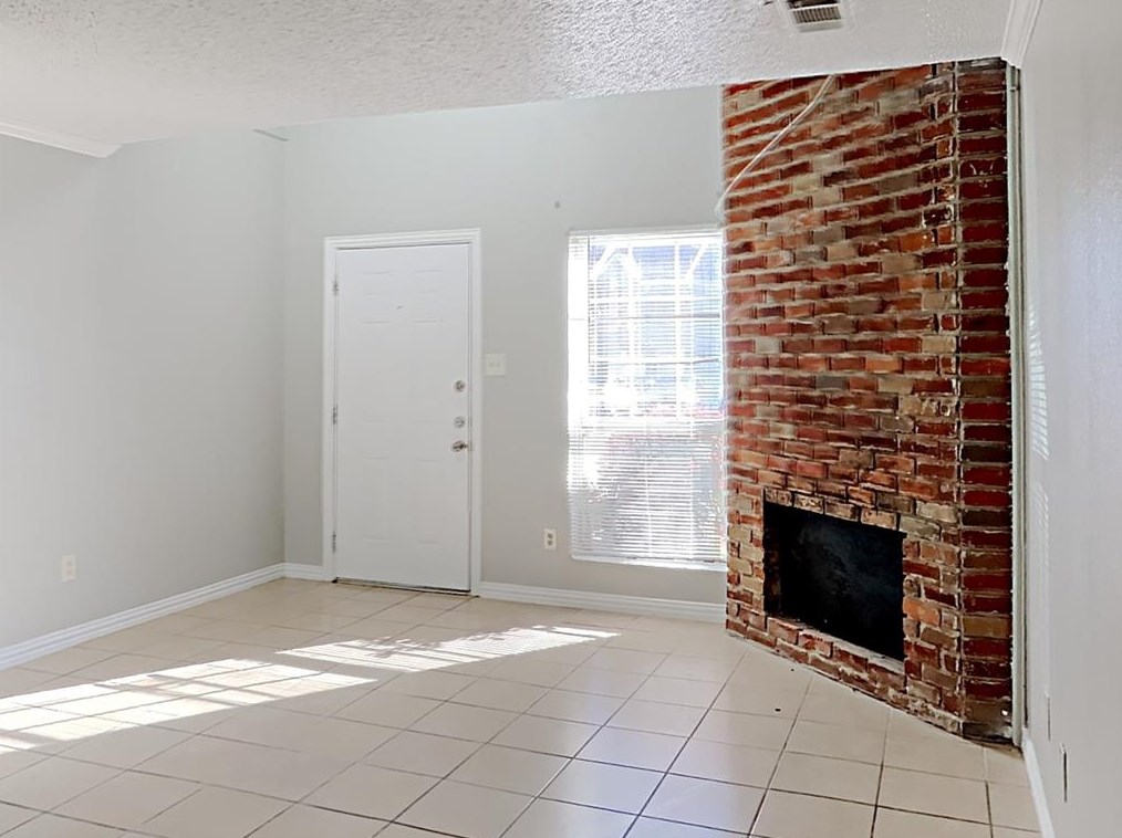9459 Olde Towne Row, Dallas, TX 75227