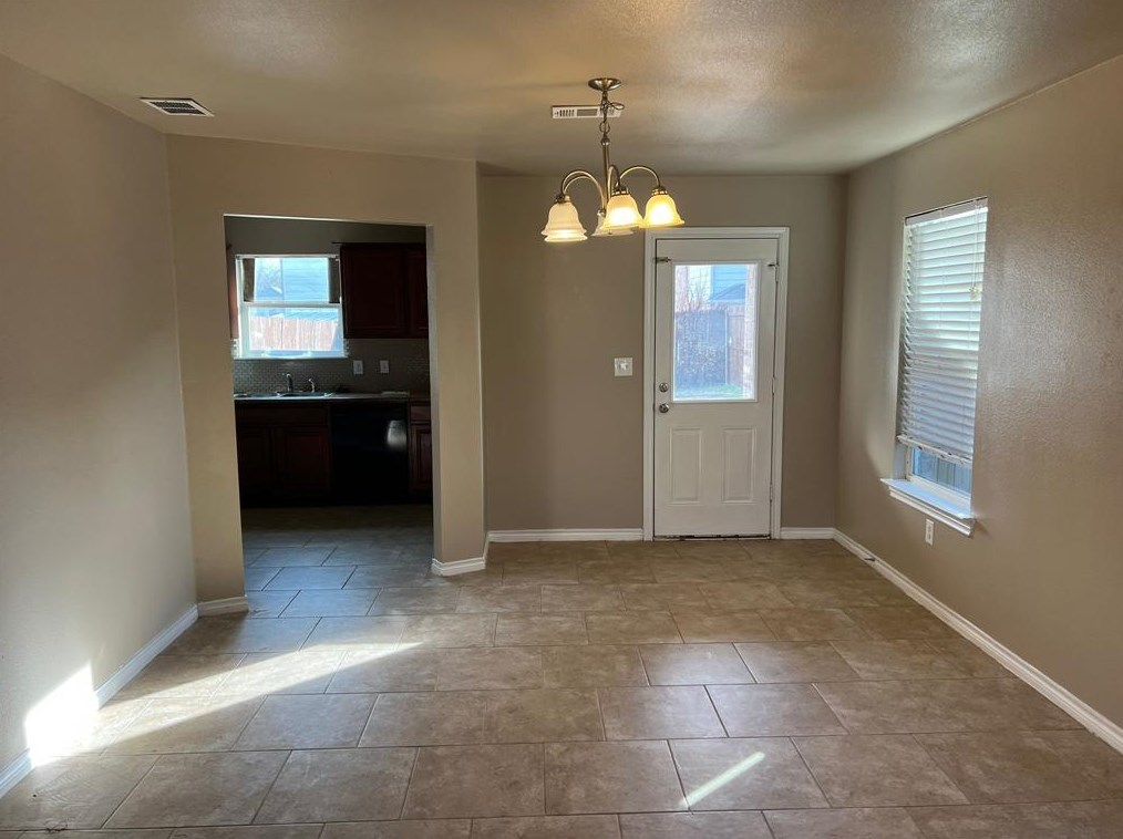 717 E College St, Princeton, TX 75407