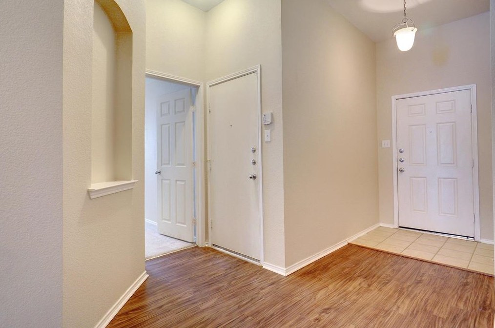 1305 Mountain Peak Dr, Haslet, TX 76052