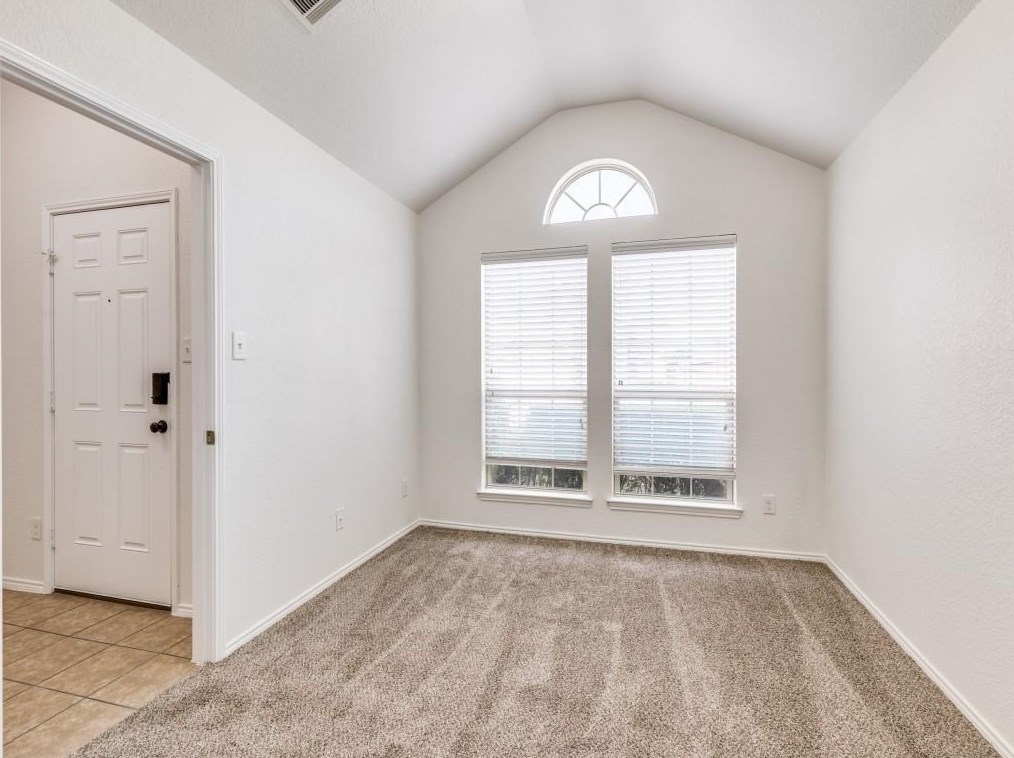 2033 Cattle Creek Rd, Fort Worth, TX 76134