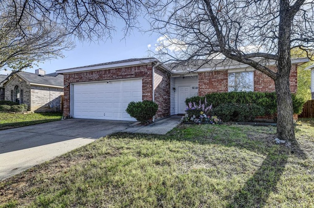 2608 Bissonet Dr, Denton, TX 76210