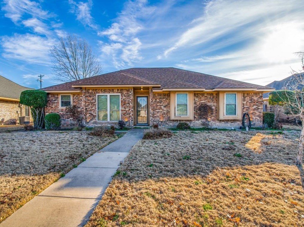3506 Carla Dr, Rowlett, TX 75088