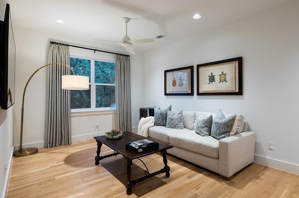 5912 Revere Pl, Dallas TX  75214-3098 exterior