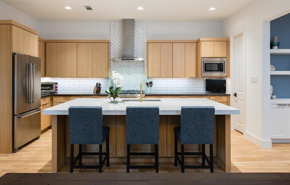 5912 Revere Pl, Dallas TX  75214-3098 exterior