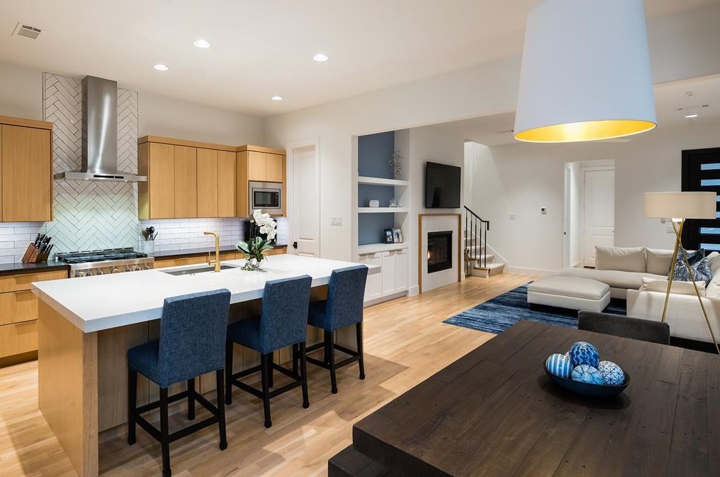 5912 Revere Pl, Dallas TX  75214-3098 exterior