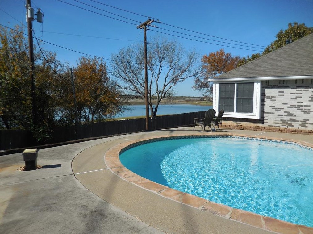 2829 Salado Trl, Fort Worth, TX 76118