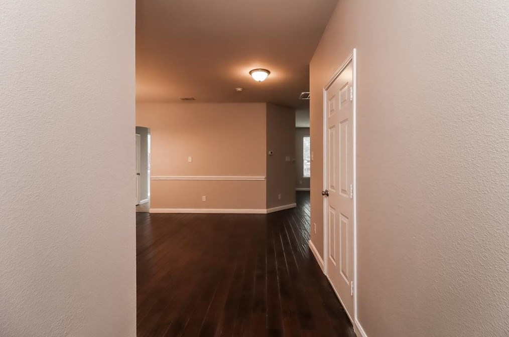 5912 Westgate Dr, Fort Worth, TX 76179