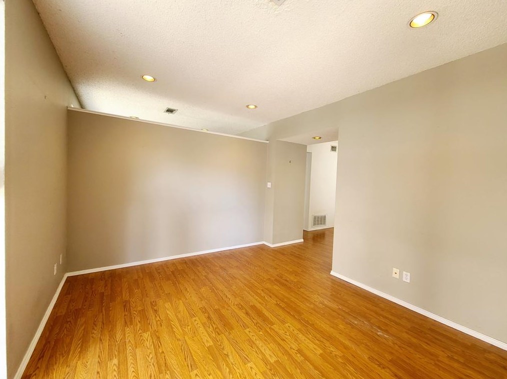 2002 N Fitzhugh Ave Apt 4, Dallas, TX 75204
