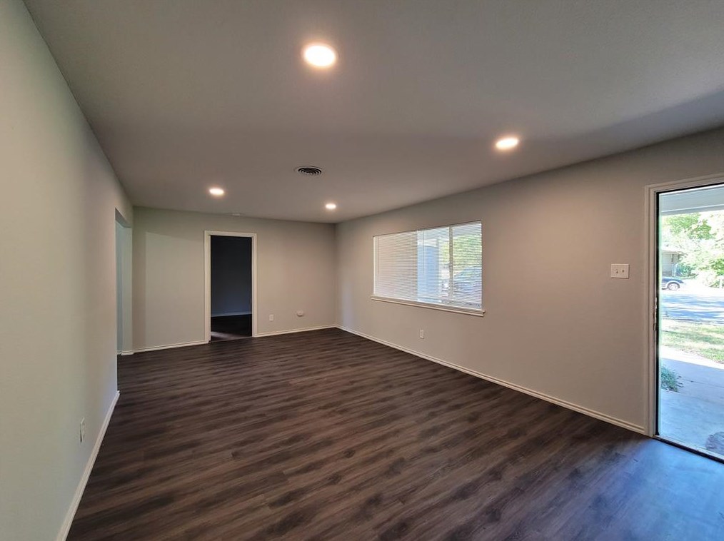 7805 Whitney Dr, Fort Worth, TX 76108
