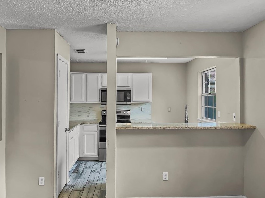 3708 Lightland Rd, Fort Worth, TX 76137