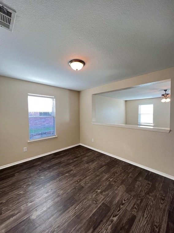912 Bee Creek Ln, Fort Worth, TX 76120