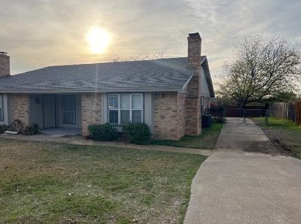 7047 Crosstimbers Ln, Fort Worth, TX 76182