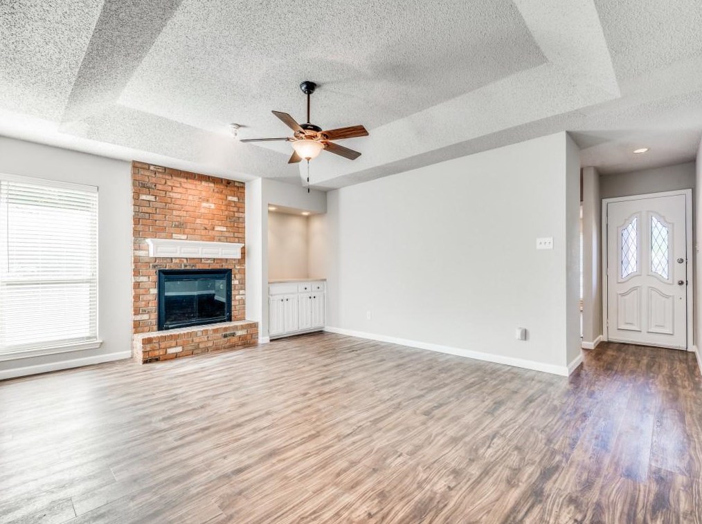 1517 Brook Forest Dr, Midlothian, TX 76063