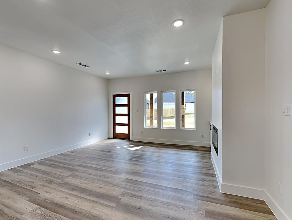 2602 San Gabriel Dr, Granbury, TX 76048