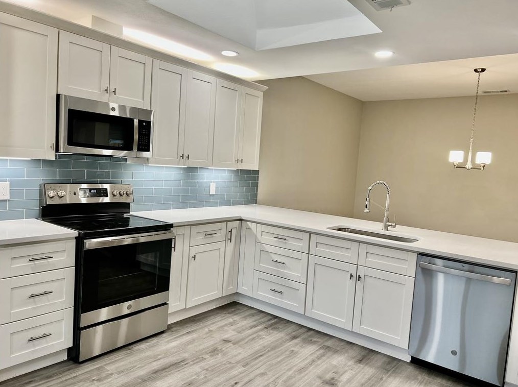 16332 Lauder Ln, Dallas TX  75248-2349 exterior