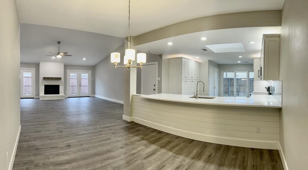 16332 Lauder Ln, Dallas TX  75248-2349 exterior