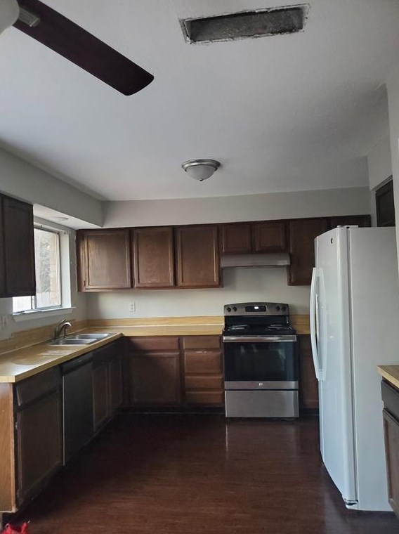 808 Cherrywood Ct, Mesquite, TX 75149