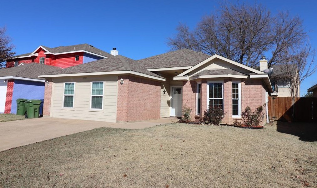 4702 Grovetree Ln, Garland, TX 75043