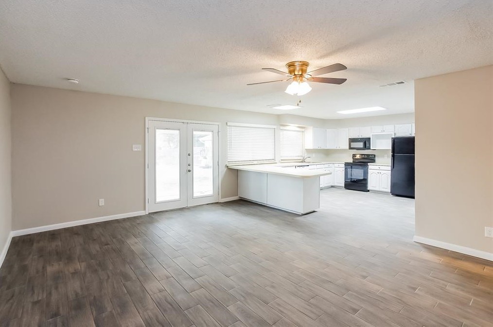 1427 Caladium Dr, Mesquite TX  75149-6238 exterior