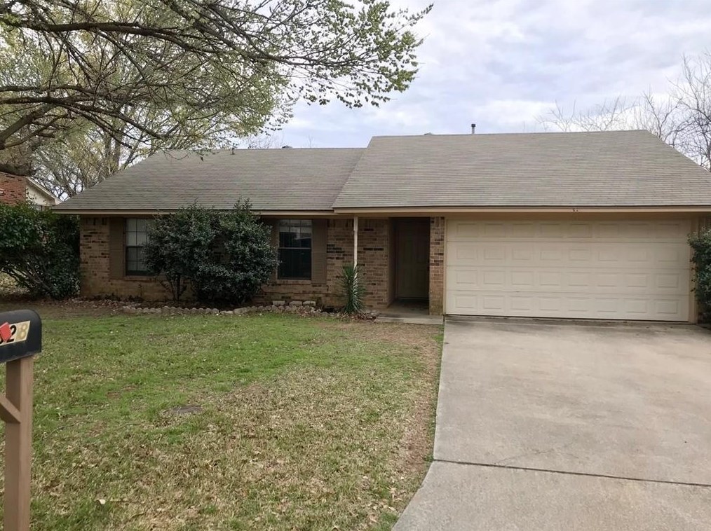 2528 Quail Ridge Dr, Denton, TX 76209